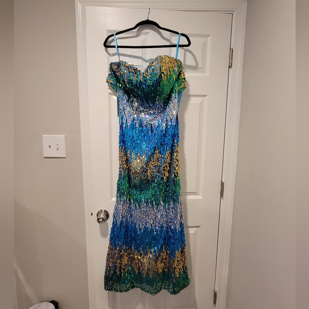 Formal sequined gown-NEW W/TAGS